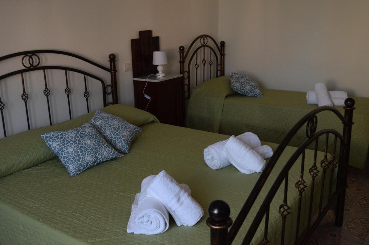 Su Fassoi Cabras Bed and Breakfast Eksteriør billede