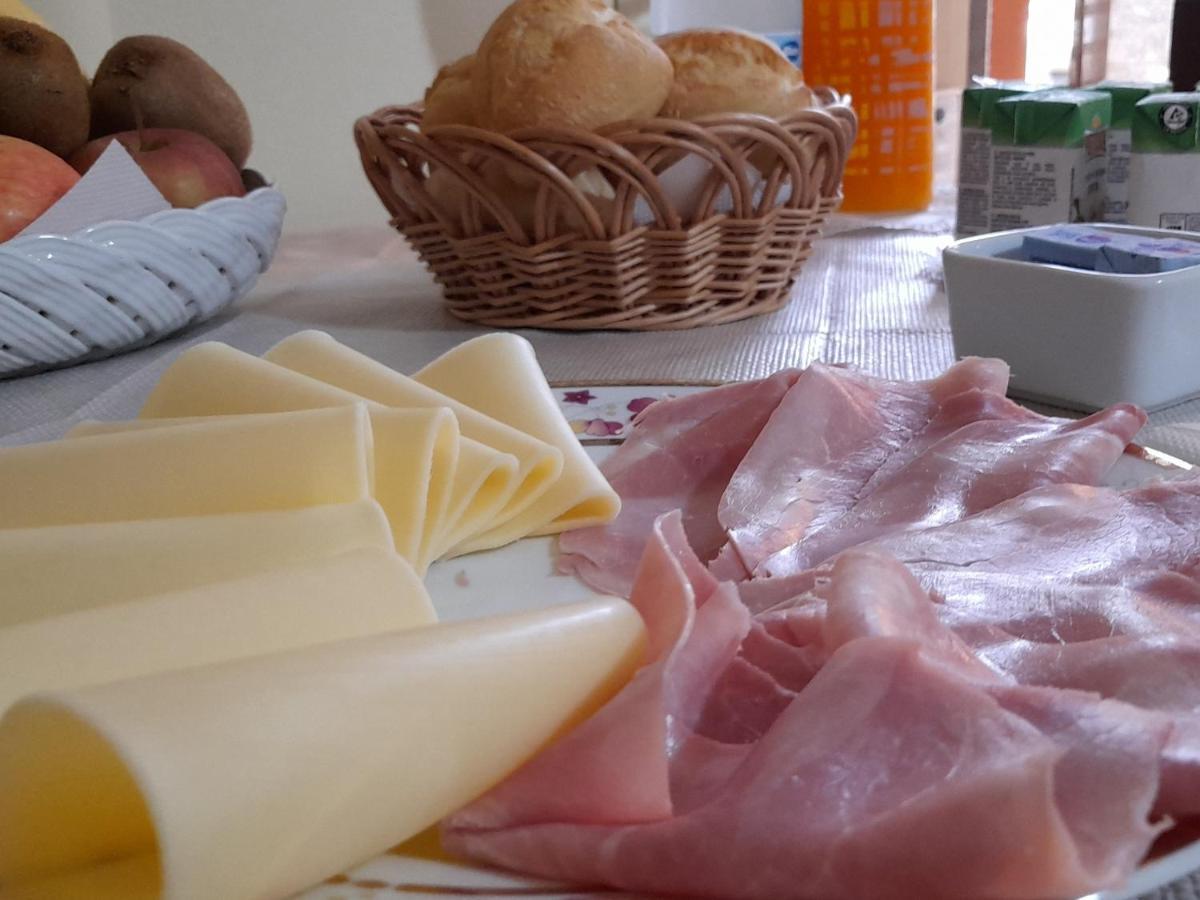 Su Fassoi Cabras Bed and Breakfast Eksteriør billede