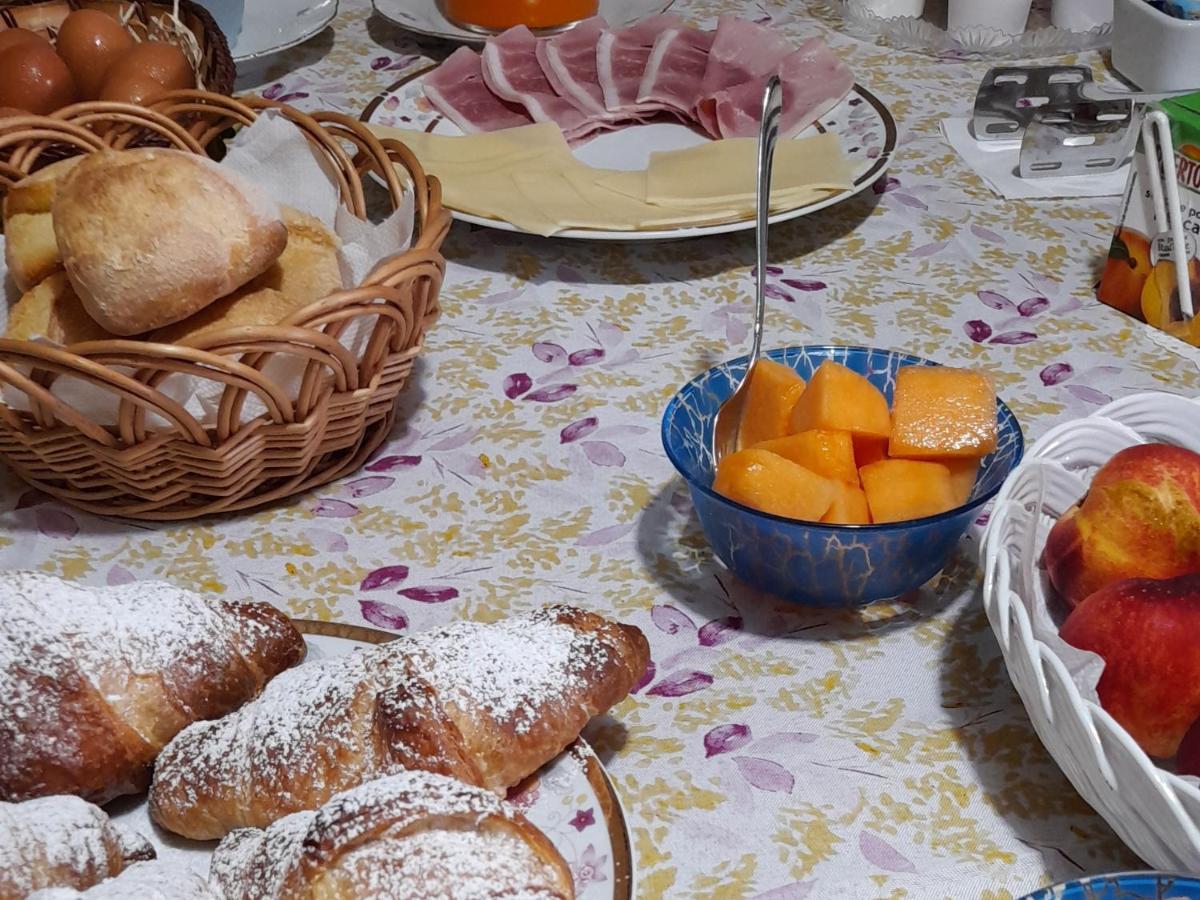 Su Fassoi Cabras Bed and Breakfast Eksteriør billede